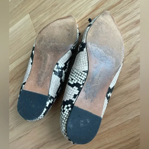 Banana Republic Snake Skin Bow Flats - Picture 4 of 7